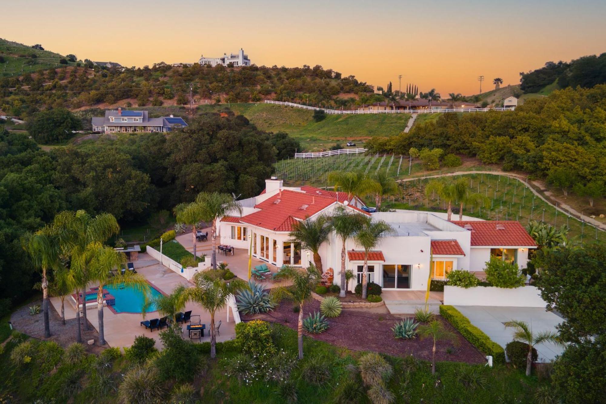 Grapevine By Avantstay Secluded 5Br Villa 4 Acres Of Vineyards Avo Groves Temecula Exterior photo