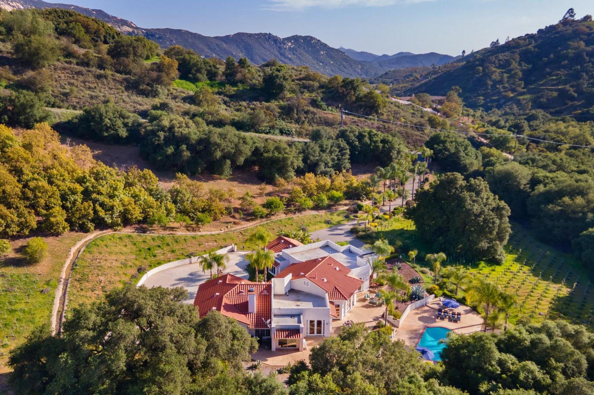 Grapevine By Avantstay Secluded 5Br Villa 4 Acres Of Vineyards Avo Groves Temecula Exterior photo